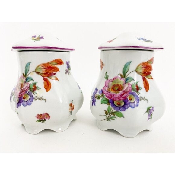 T. LIMOGE Italy Peint A La Main Dresser Vases With Lids 4” Tall Containers 2pc - Picture 2 of 12